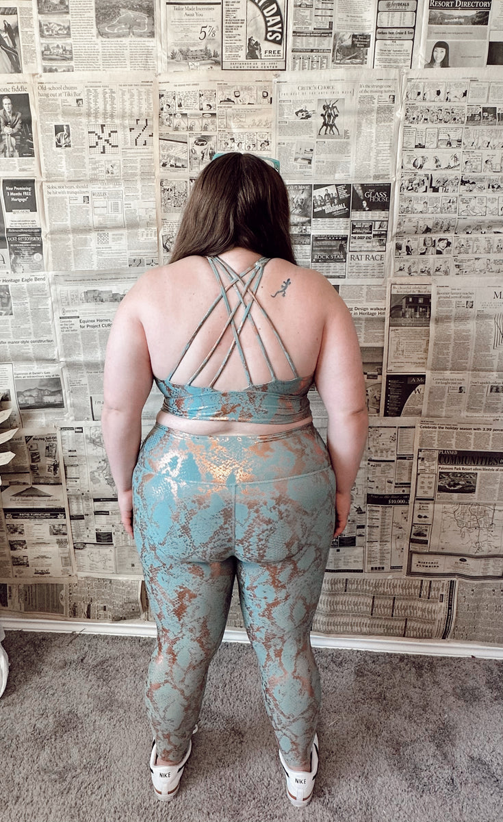 Teal & Gold Foil Snakeskin Leggings – The Tailgate Boutique