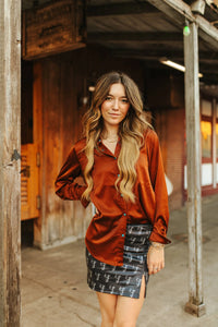 Bronzed Pumpkin - One off 2X/3X Satin Button Up